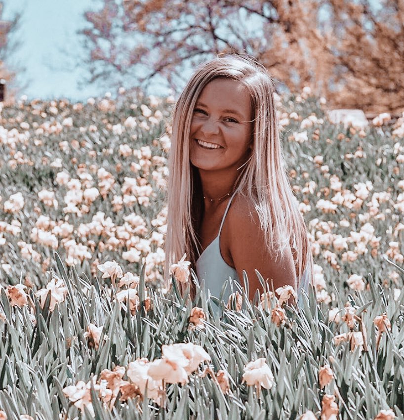 𝐌𝗼𝗼𝐝 = 𝐬𝗺𝐢𝐥𝐢𝐧𝐠 𝐛𝐞𝐜𝐚𝐮𝐬𝐞 𝐟𝐢𝐧𝐚𝐥𝐬 𝐰𝐢𝐥𝐥 𝐛𝐞 𝗼𝐯𝐞𝐫 𝐬𝗼𝗼𝐧 𝐚𝐧𝐝 𝐬𝐮𝗺𝗺𝐞𝐫 𝐢𝐬 𝐚𝐫𝗼𝐮𝐧𝐝 𝐭𝐡𝐞 𝐜𝗼𝐫𝐧𝐞𝐫🌟