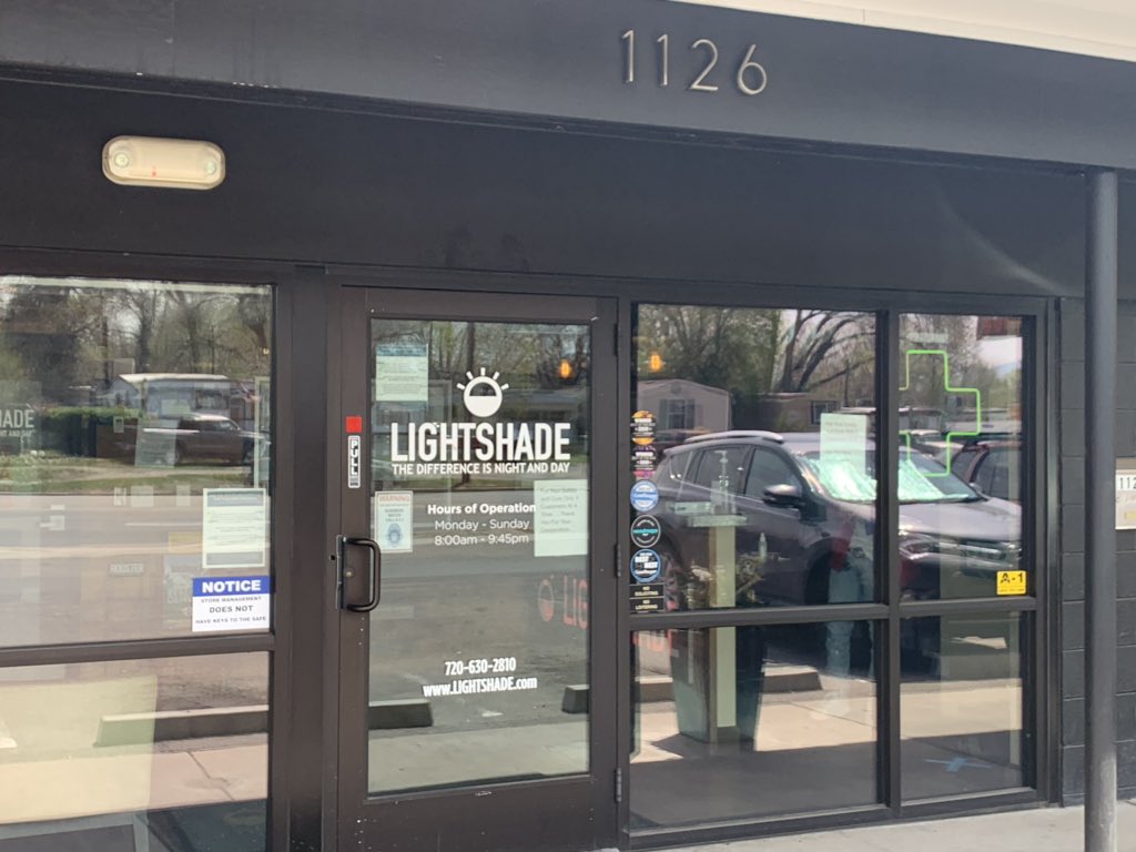 mrsmacotto's tweet photo. Lightshade Sheridan refused to let me in when I explained that I am unable to wear a face mask because of my heart/ oxygen issues (for which I needed to buy medication). Do not shop here for your Cannabis as they do not care about the patient!
#MMJ https://t.co/X4HuPauHR2