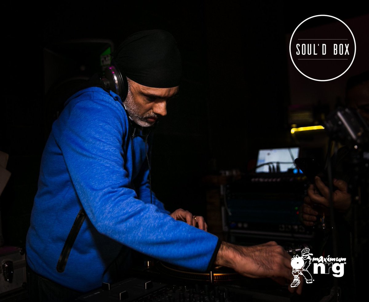 scratchaddicts's tweet photo. Happy bornday da general of da crew. @maximum_nrg #DJFunkyChild #panjabiscratchaddicts

Your squad

#docbLAdez #ReggieFlo #Xite #Outlaw https://t.co/wgeFwCkarP
