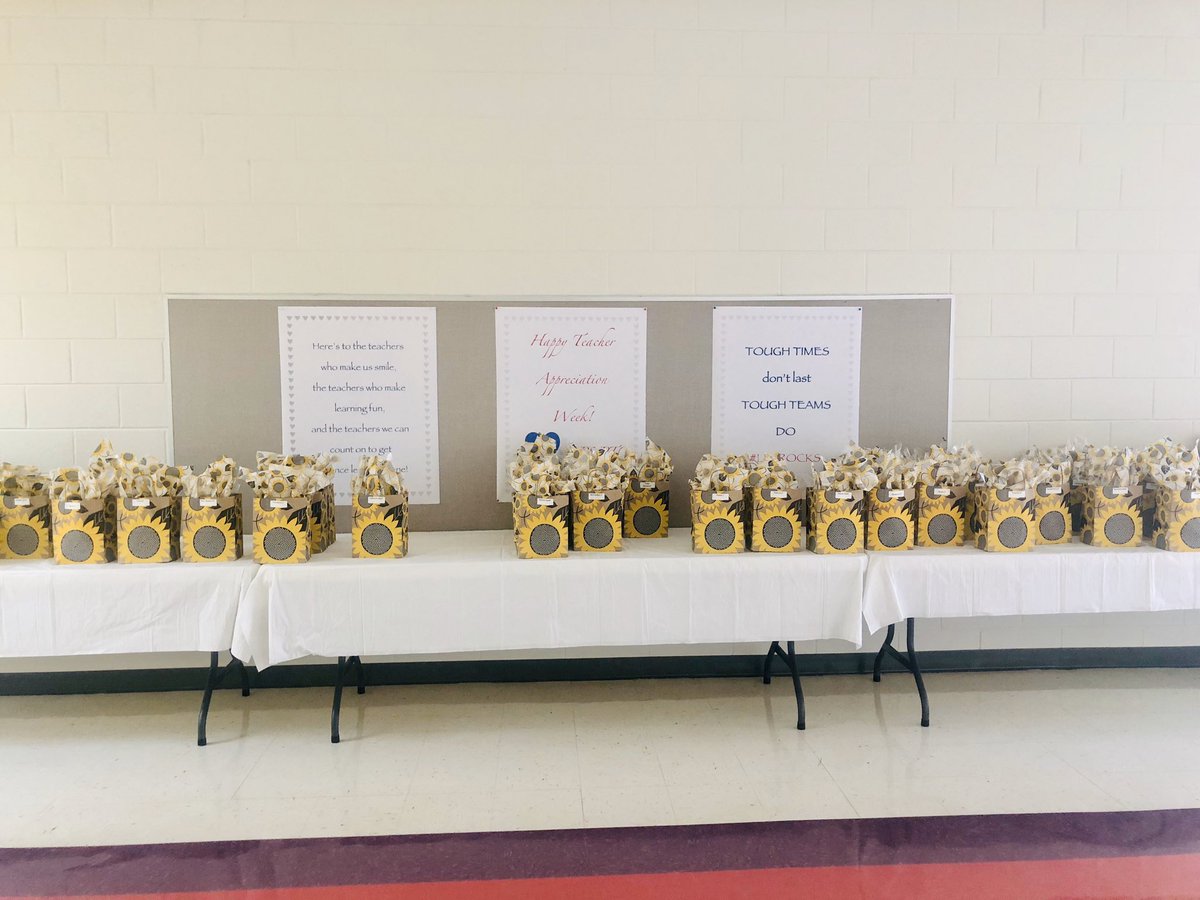 TweetDCS_LPS's tweet photo. Alone we can do so little; together we can do so much! ❤️💙Thank you @LPS_PTO for the beautiful hanging plants and gifts! You completely spoil us all! We cannot tell you how much we appreciate all you do to make LPS great! #TeamDCS #LPSRocks #TeacherAppreciationWeek https://t.co/Y83kFa0sZ4