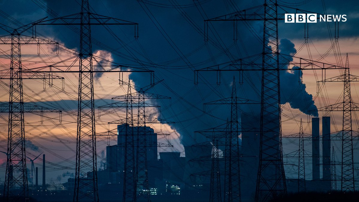 Photo of power station, with CO2 emissions