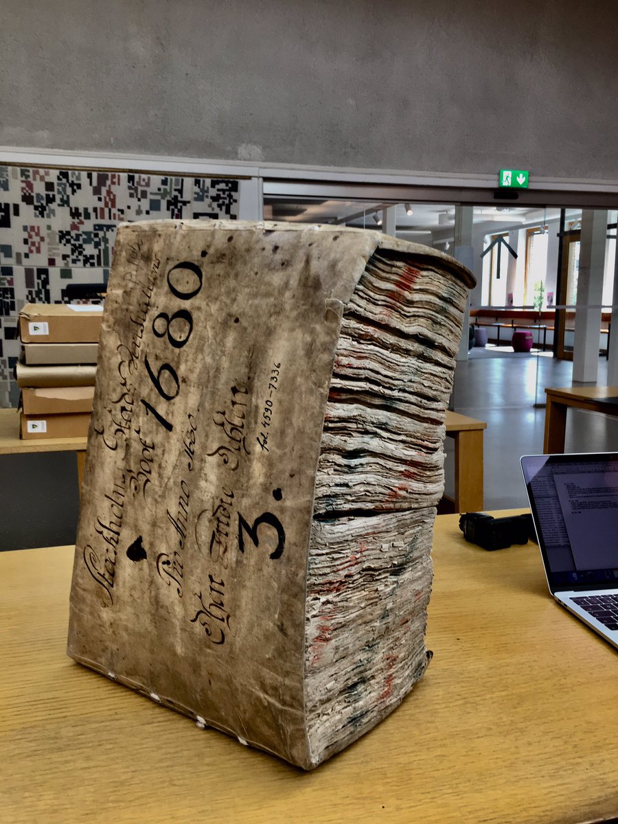 AdamGeorgie's tweet photo. Today was heavy duty 👊
—-> 1️⃣6️⃣8️⃣0️⃣
100kr note for scale https://t.co/n5YmT123p3