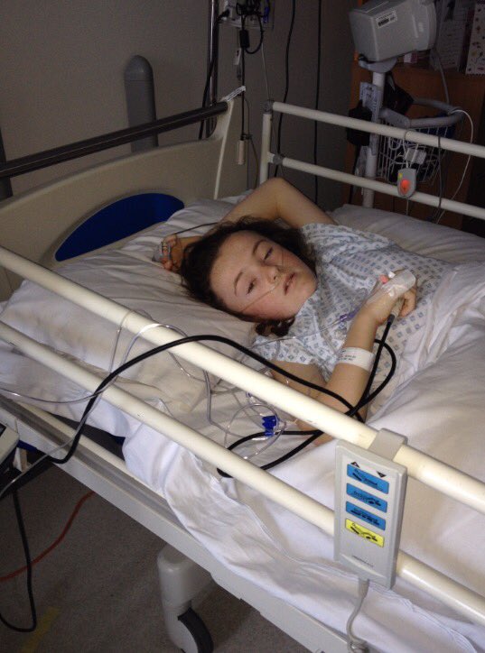 lucyybarnes's tweet photo. on this day 6 years ago i was having major spinal surgery and was inspired by the amazing people who took care of me, today ive just finished my first shift in the hospital. don’t give up x https://t.co/T7xPF6WHVo