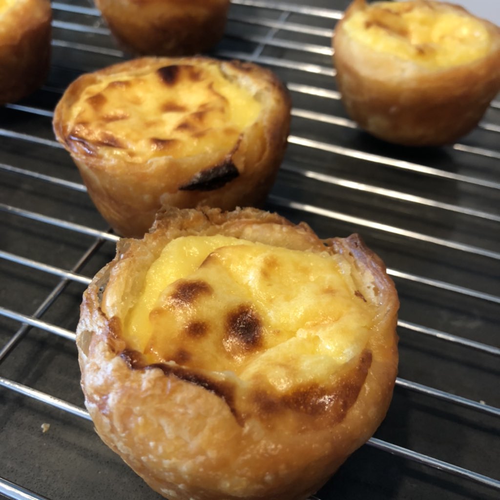 Trockenlungs's tweet photo. Week off = first attempt at puff pastry and Pasteis de nata #docswhobake https://t.co/rj2eBi1LmR