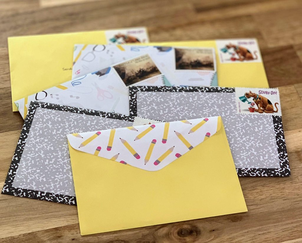 IrmoPtso's tweet photo. Nothing like a handwritten note to let you know how much you're appreciated! #irmohigh #teachersrock
#pts💛 https://t.co/KE2faDzMiR