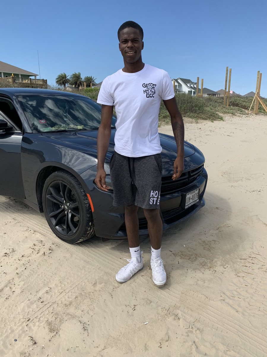 TyreekRedden00's tweet photo. #GetOffYaAss&HitYouALicc💙 https://t.co/ZvY60CRMYd