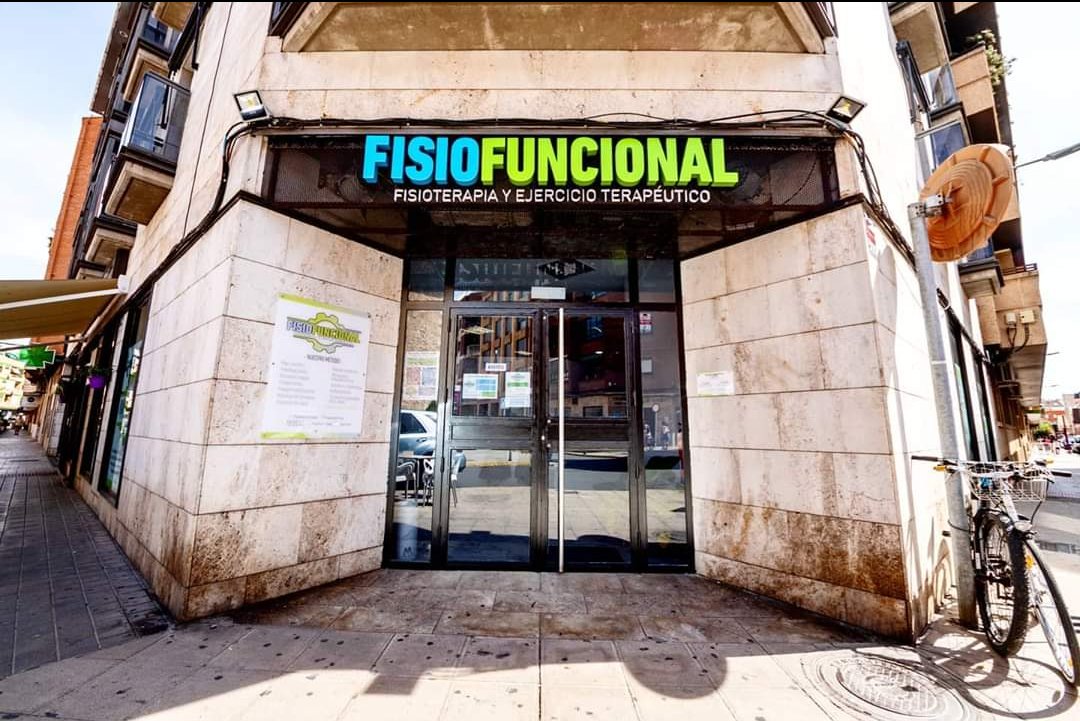 JosemidCastillo's tweet photo. ¿En serio? ¿ya ni ocultamos el intrusismo en ENTRENAMIENTO, competencia absoluta de los Educadores Físico Deportivos #CCAFYDE? Es de lo peor que he leído en los últimos años. No hay ni ambigüedad.  Copia a @ColefClm y @ConsejoCOLEF para que tomen medidas directas con denuncia. https://t.co/22eZRjw6YQ
