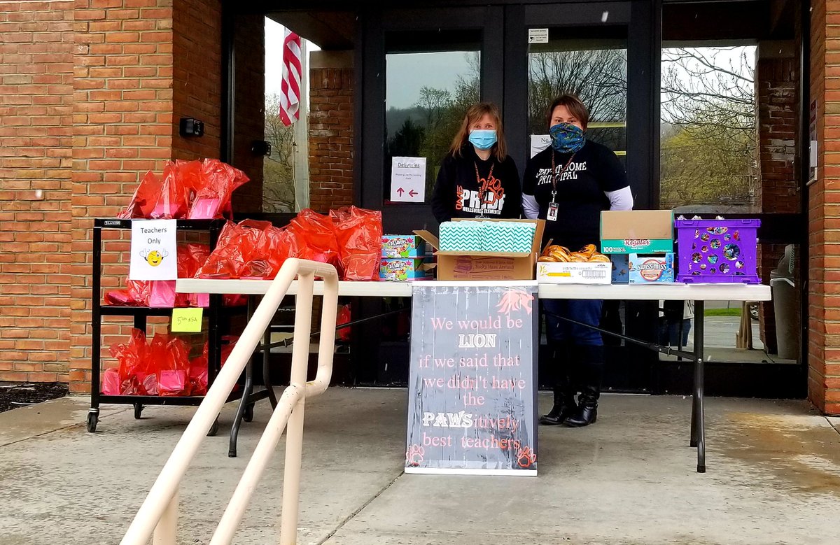 esinski's tweet photo. Hope you had a great Teacher Appreciation @WellsvilleCSD goodie pick up day.  Thank you for all you do! We appreciate all of our Educators #WESOnePride https://t.co/RvDH9DsqEx