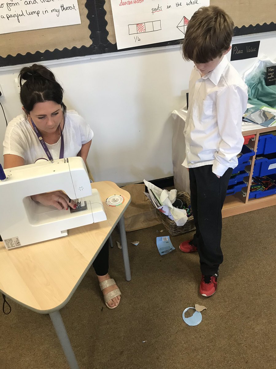 We have nearly completed our bags  take a look at the amazing designs 👍well done year 4 for all your hard work this week ! <a href="/PrimaryElaine/">Elaine Primary</a> <a href="/TurquoiseEPS/">Turquoise Class Elaine</a> @AmethystEPS 💙