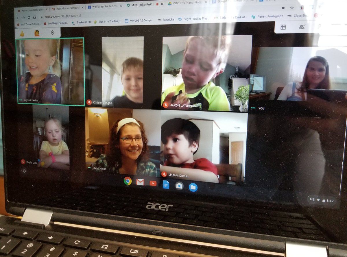 MrsRickersClass's tweet photo. I had snack with a few of my PreK friends today! We participated in a virtual #sharingcircle showing and telling our friends what our favorite snack is before eating together.  #earlylearningadventures @IREC1 @WCPS72 https://t.co/bn3gzFlxls