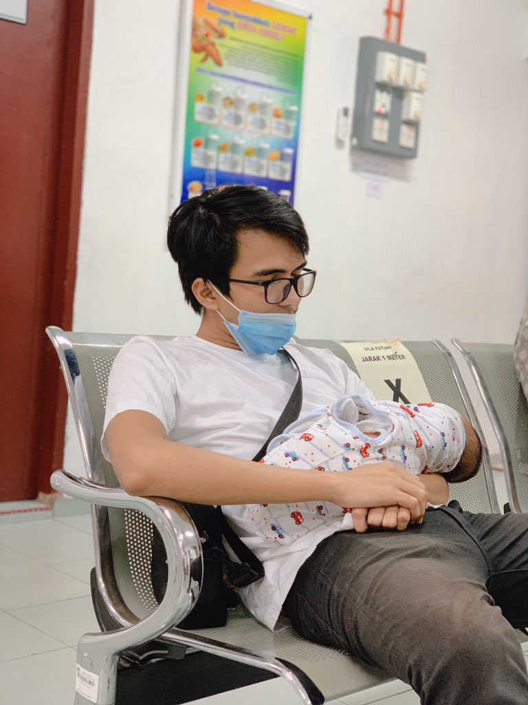 bajilahhhh's tweet photo. Dari dulu sampai sekarang aku selalu fikir nak pasangan yang  baik2 , yang mudah2 yang memahami . Thread ni istimewa khas untuk suami saya ❤️ https://t.co/h8TmeWC5NC