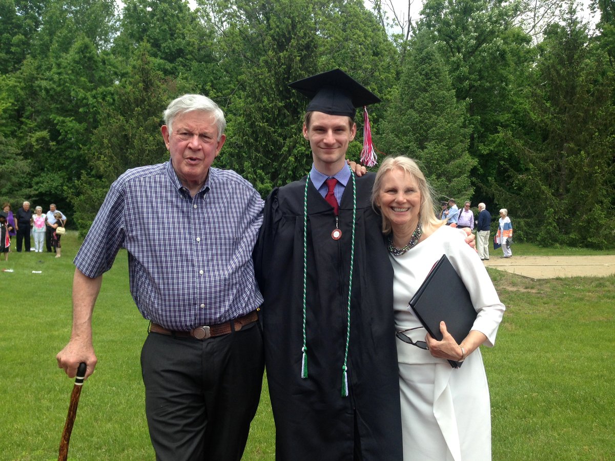 RoseHulman's tweet photo. Bev and Marian Compton were so delighted with the education that their son, Cameron, received as a computer eng. graduate ('19), that they established a scholarship fund to support future RHIT students. What a way to give back! 
https://t.co/8NxjqfcWwm https://t.co/IXy1bWqoBn