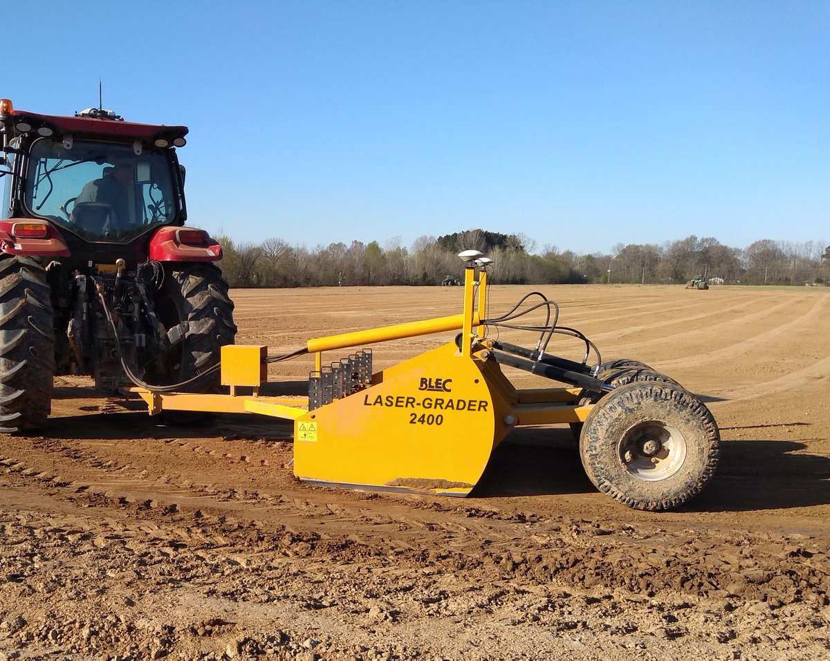 BLECNA's tweet photo. From sportsfield renovation and maintenance, to large construction projects and sod farms, we have a Blec Laser-Graders in a size that is right for you.  #Blec #LaserGrader https://t.co/Kbo380eCyU
