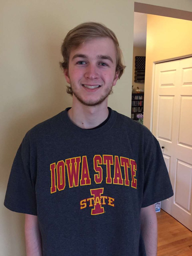 mvhspolo's tweet photo. Jeremy Lewis is our next senior. He will be attending Iowa State and will study software engineering. His favorite memory’s are the Niles North tournament and hanging out after practice during spring break. https://t.co/Tr3Y0oIhBi