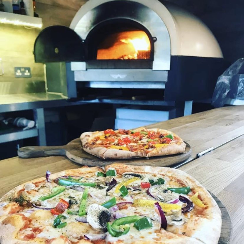 Amazing pizzas’ from Stoked Eats tonight. Great little Weybridge business - Check our the website to find out where the mobile wood-fired pizza van will be each eve. #weybridge #SupportLocalBusinesses