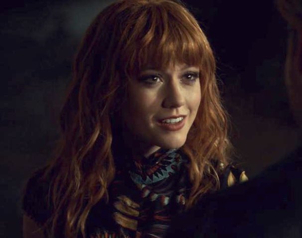 ShadowsHeavenly's tweet image. The amount of tears in this scene and it hits even harder now, because the song was also played last summer at the #ITAInstituteCon3 in the closing ceremony. So much good memories and so much tears 😭❤️ @Kat_McNamara #DomSherwood #ShadowhuntersLegacy #ShadowhuntersFinale