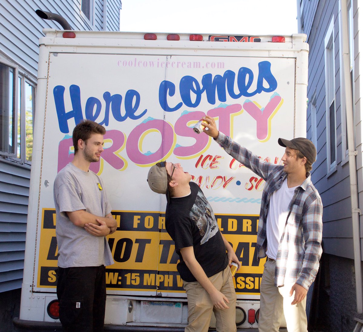 squintsband's tweet image. Who’s ready for some bud heavies and sunshine????