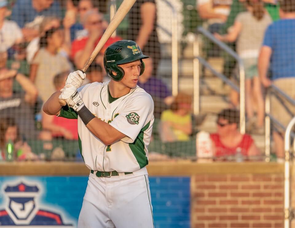 MadisonMallards's tweet photo. ALUMNI INTERVIEW! 🤩 We have the pleasure to interview Trevor Schwecke this week! Schwecke was 2018 Mallards alum and NWL All-Star!

DROP YOUR QUESTIONS FOR HIM IN THE COMMENTS! 

#AlumniInterview #MinorLeagues https://t.co/X7dMAckSeU