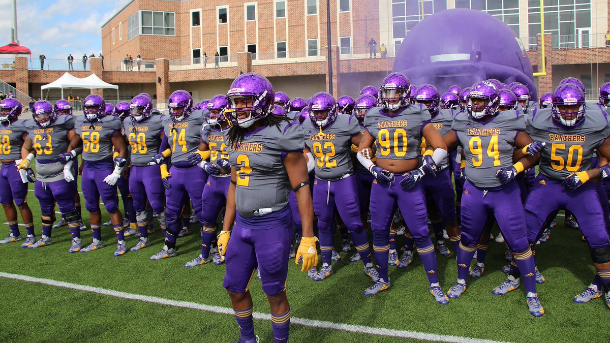 dylan_mehrotra's tweet photo. Very blessed to say I have received my 2nd D1 offer from Prairie View A&M University! #GoPanthers @CoachMFredRB https://t.co/GzZcstQdqE
