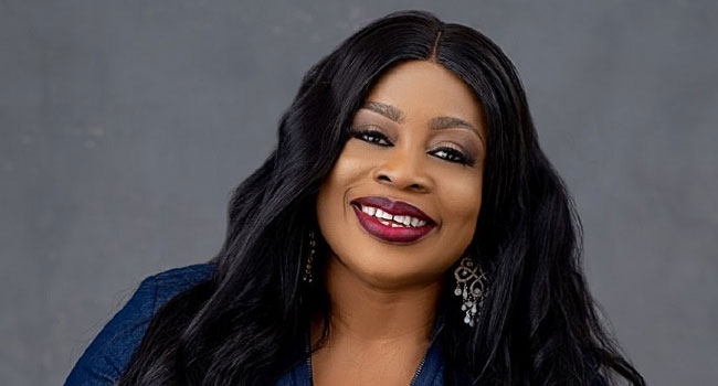 channelstv's tweet photo. Sinach Becomes First African To Top Billboard ‘Christian Songwriters’ Chart
https://t.co/r26kiEWqgR https://t.co/zDxY7JuWts
