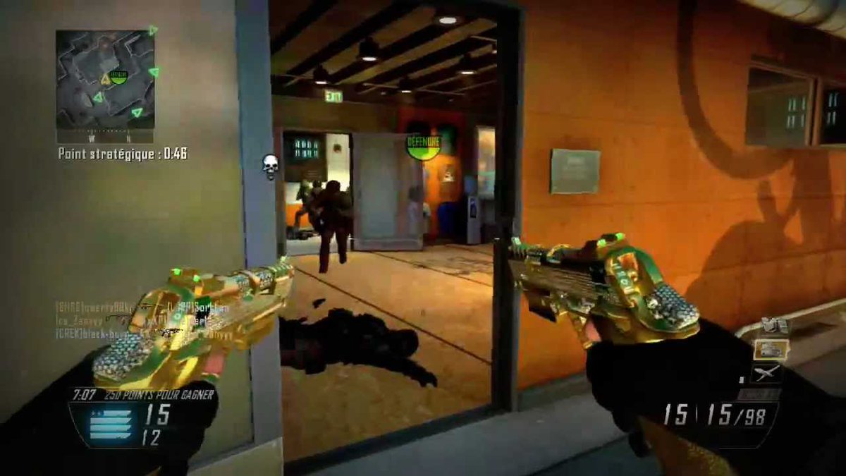 NoahJ456's tweet photo. Can someone remind me when Akimbo Weapons was ever a good idea in Call of Duty? https://t.co/2OORMQUMZV