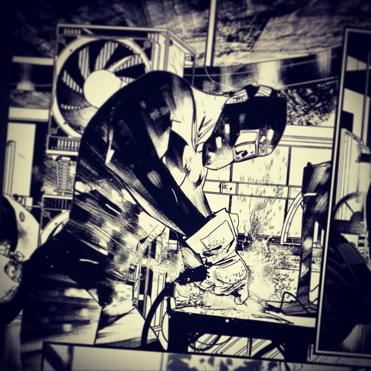 If you want a thing done well, do it yourself" specially if you're Batman !!! #jokerwar #batman 