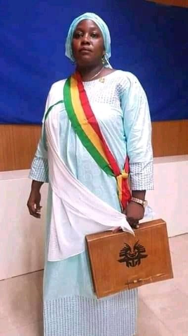 AdamaSMaga1's tweet photo. Honorable Yepema Djiguiba député élue à Bandiagara.
@AssoBlogMali
#Bagadadji2020
#Legislative2020
@wanepmali
@Wanep_Emam
@UEauMali
#Mali https://t.co/uG2pQDEn0X