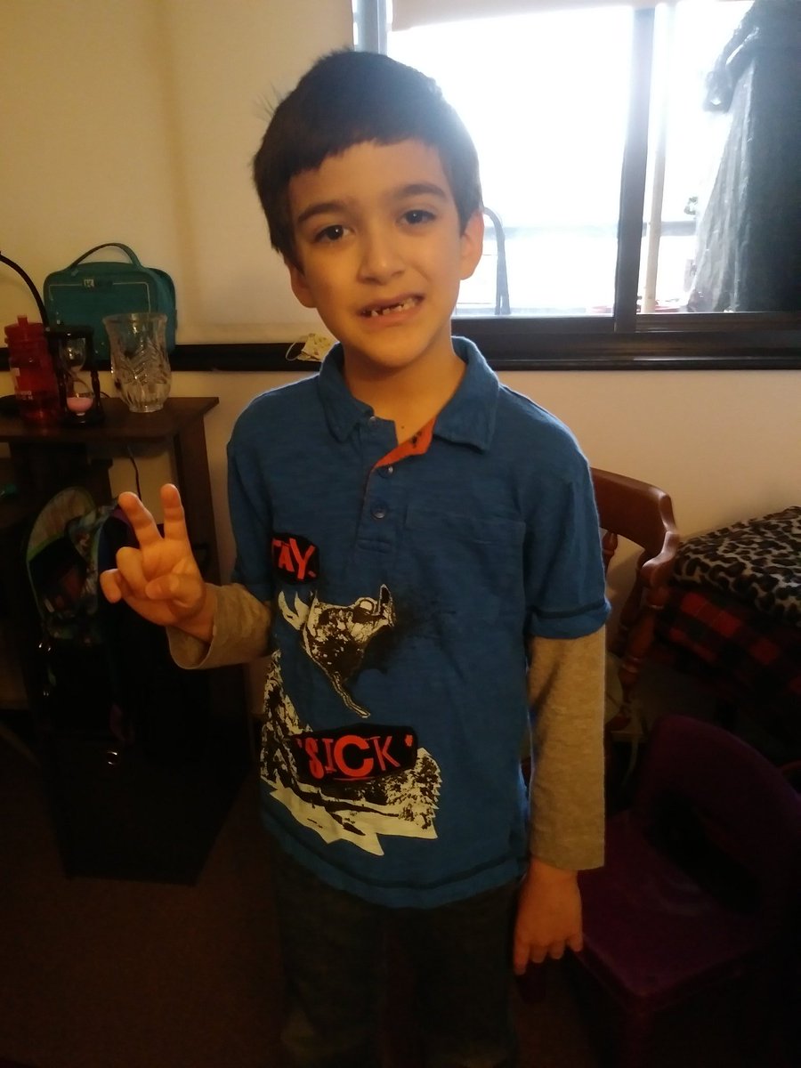 marbong1's tweet photo. @MPSMarsh Wearing my Blue Spirit Week!! Giuseppe Grade 2. #VitualSpiritWeek https://t.co/L7Hxtioq7g