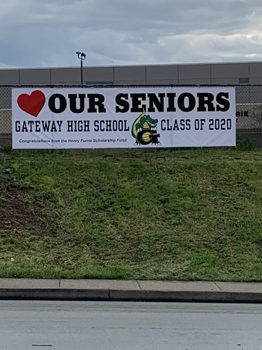 stephjg33's tweet photo. We #love our ⁦@GHS_Gators⁩ #seniors ⁦@GSD_Gators⁩ thanks Henry Furrie Scholarship Fund https://t.co/z1z9ykayxP