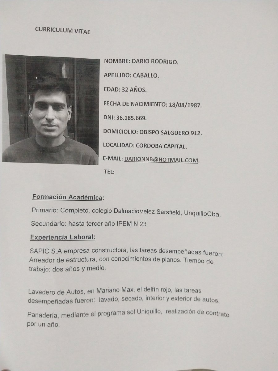 BeluMartinezG's tweet photo. Hola gente, el es Darío, está en situación de calle hace un mes, y está repartiendo su CV, por si saben de algún trabajo. 
Se encuentra en Rondeau y Salguero, si le quieren alcanza algo de comer o abrigo.
 Ayudemos con un RT. Gracias.
@VivireNuevaCba https://t.co/TWJlIaHVrY