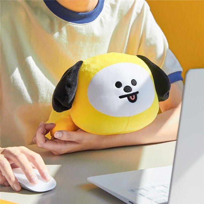 onlyoneyoushop's tweet photo. [🇲🇾 HELP RT]
#O2Y_preorder

🍄 BT21 UNOFFICIAL 35CM LYING PLUSH DOLL

♡ 35cm
♡ super soft short plush
♡ pp cotton filling
♡ RM35 each
ㅡall characters available
♡ RM8 to WM, RM12 to EM
+ freebies https://t.co/CyioLwvfGj