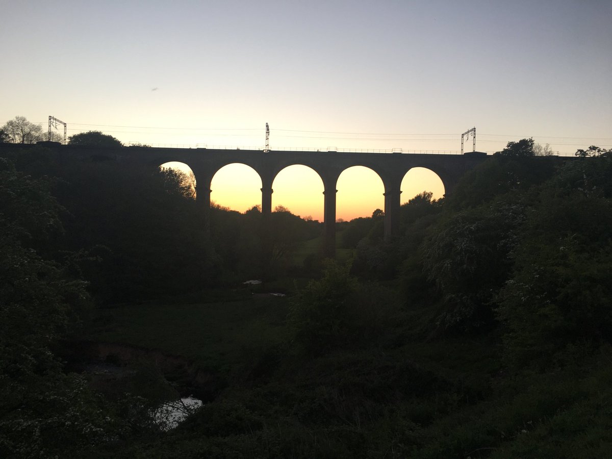missSOConnor1's tweet photo. A lovely walk with my mum and sister this evening. Lovely views making lockdown a bit easier https://t.co/rPKemUYZRo