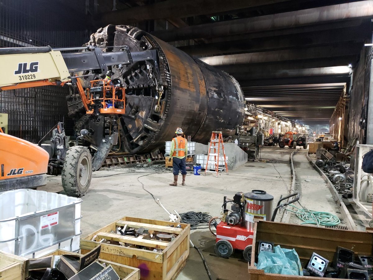 metrolosangeles's tweet photo. Purple Line Extension Transit Project construction continues under Wilshire/Fairfax. Sign up for project updates at https://t.co/UnYC0QPHdd. https://t.co/RzR7XZYB2z