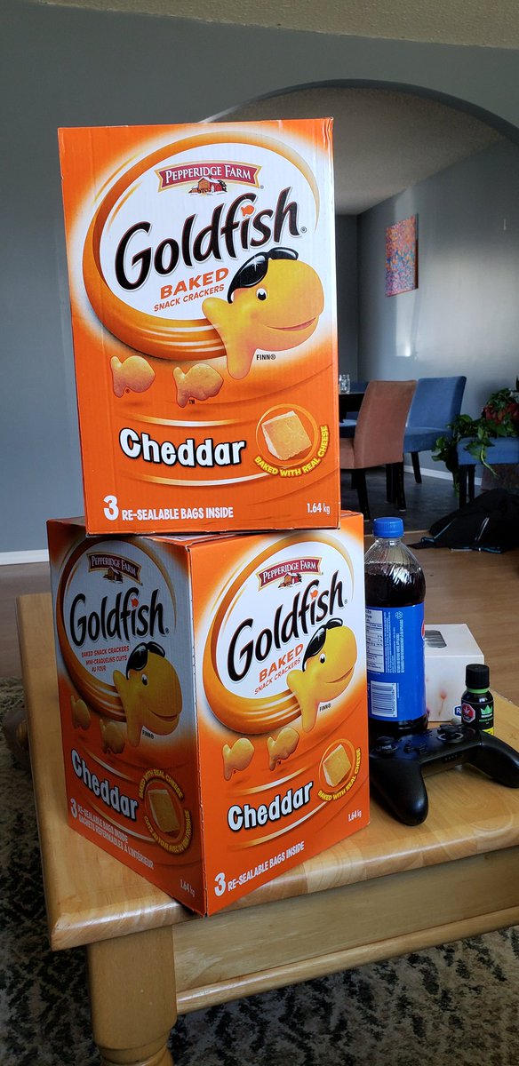 clyzsa's tweet photo. so i was baked out of my tree and ordered some goldfish on amazon. didn't entirely realize i ordered 7lbs worth. ๐๐๐ #whatasnack https://t.co/qULEA53DTG