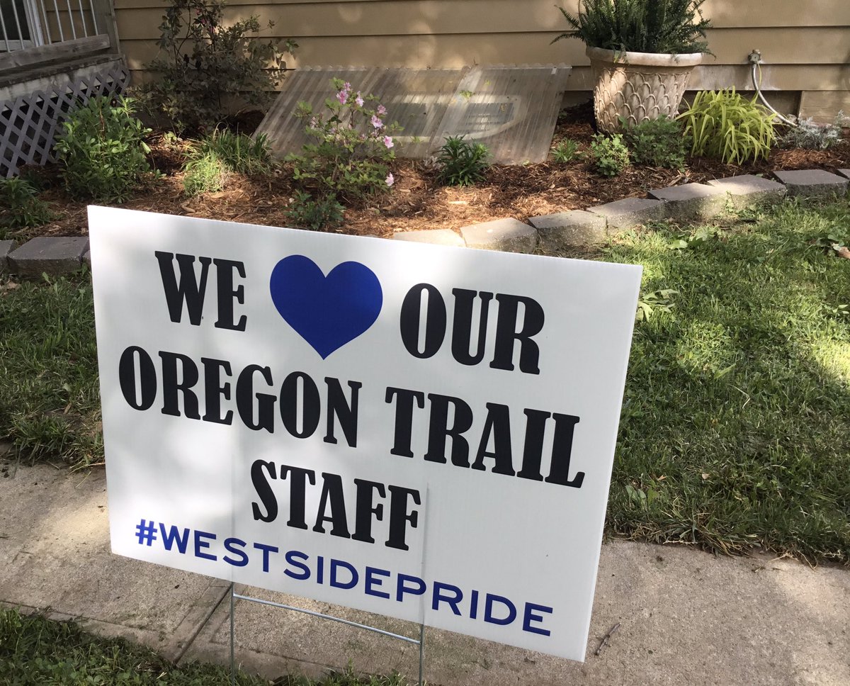 kcteach93's tweet photo. @OTMS_PTC Drove to #TheDotte to show your appreciation...Best Parents Ever!! #TeacherAppreciationWeek #OTBeGreat THANK YOU💙 @OTMSTigerPride https://t.co/ZTexua4z27