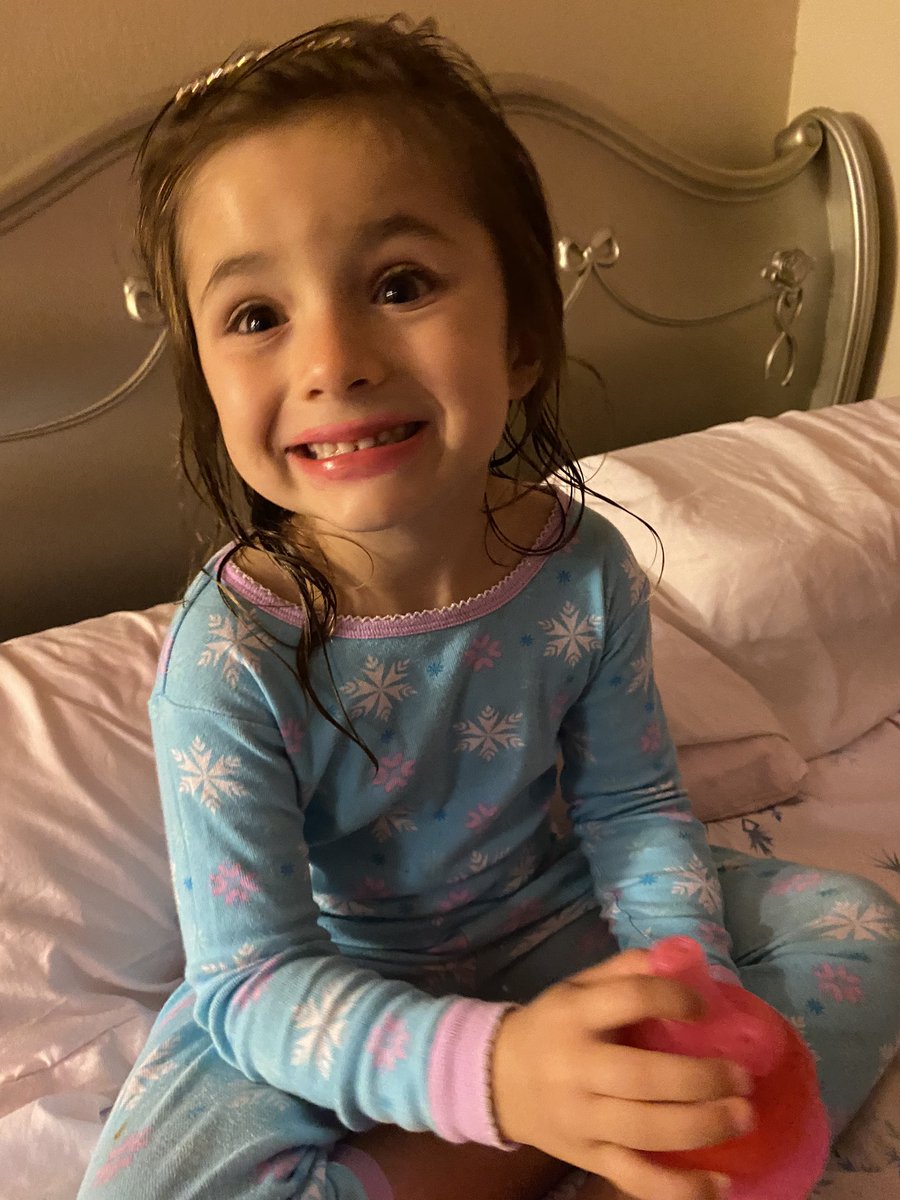 MichelleRagusa's tweet photo. @jldelozier3 They are sunshine ☀️ and both love being on all of my and @jmcbain @8x8 #VideoConferences #BringYourDaughterToWorkDay is now #EveryDay 😉 @channelsmart #AlwaysCameraReady for #Video #workingfromhome #HomeSchooling #PlayDates https://t.co/YWiPtxuzwo