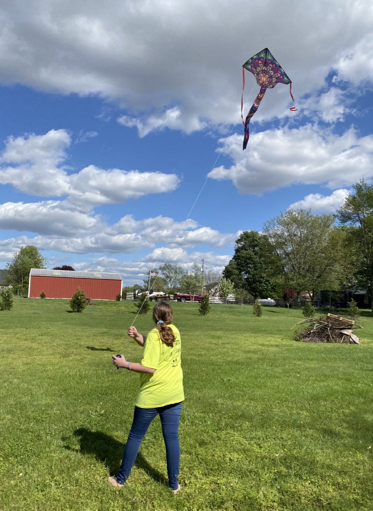 sbeaneky's tweet photo. @RockfieldE #FieldDayRiseUp2020. We couldn’t resist a little kite flying on such a beautiful windy day. https://t.co/B8sElMmA5d