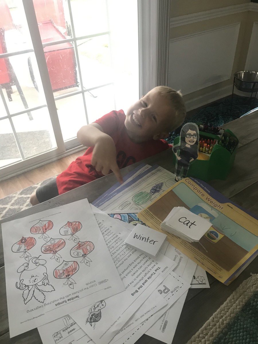 1st set of adventures with Mrs. bogenschutz! #GlobalSTEMLeaders #onslowcountyschools <a href="/OnslowSchools/">Onslow County Schools</a> #kindergators
