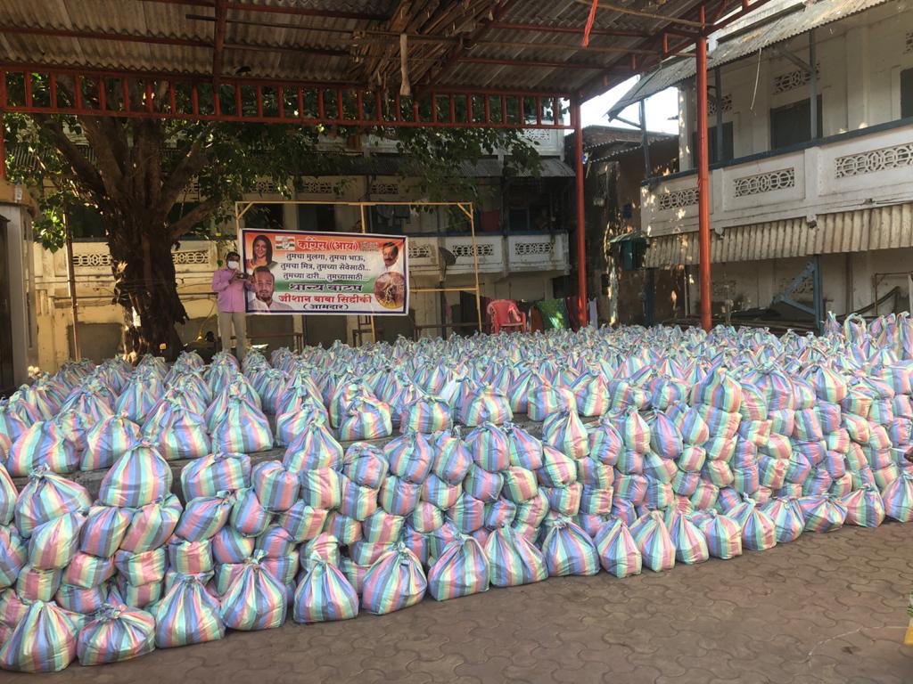 Thought I’d share some good news with you all. In the last week, we have distributed another 30 thousand grocery kits to more 30 thousand families in Bandra east covering Navpada,Gandhinagar,Khar & Santacruz East,teen bungla, Kalanagar,Golibar,Behram, Valmikinagar & Bharatnagar!