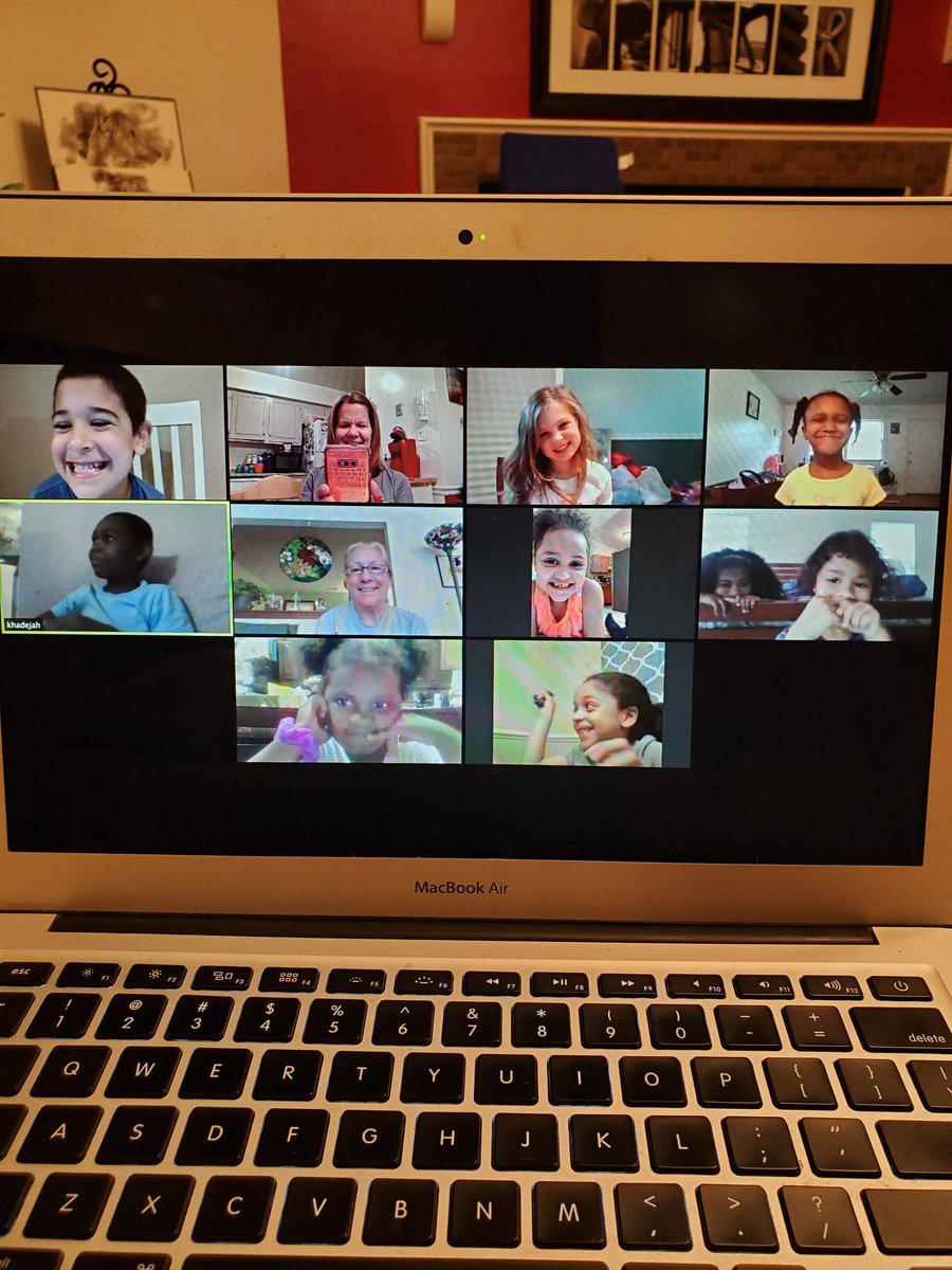 Love seeing these faces! Read a great book and then a fun scavenger hunt!! Miss them so much <a href="/HamptonCSchools/">Hampton City Schools</a> <a href="/barronknights/">Barron Fundamental</a>