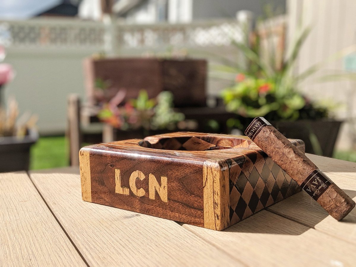 dad_lawn's tweet photo. Took me a while, but I final finished the new cigar ashtray! #lawncarenut https://t.co/jIQuSqfVCq