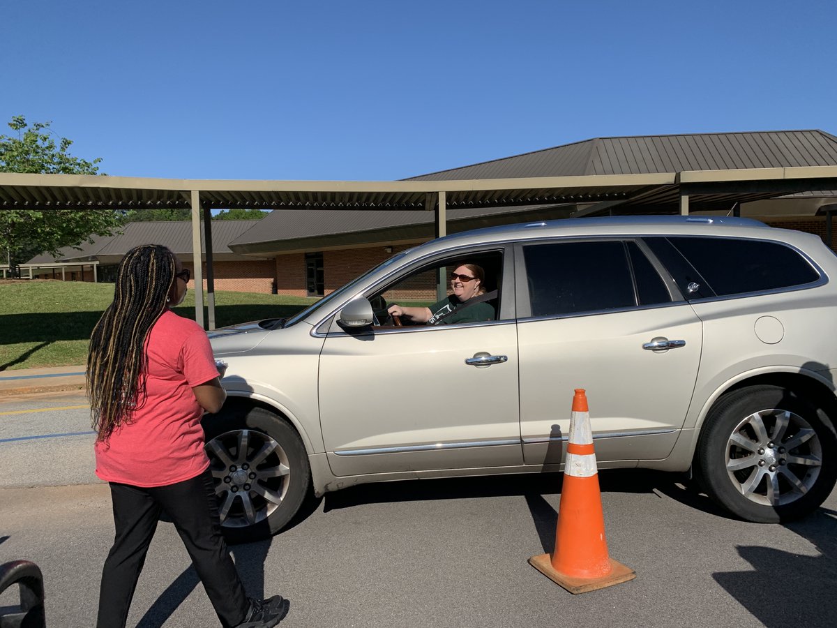 HarbisonWestEl's tweet photo. Thanks to our awesome PTO &amp; admin team for the fun drive-thru breakfast this morning in honor of Teacher Appreciation Week! #HWES #BelieveGrowSoar #Pridein5 https://t.co/6I8SDL1Rkv