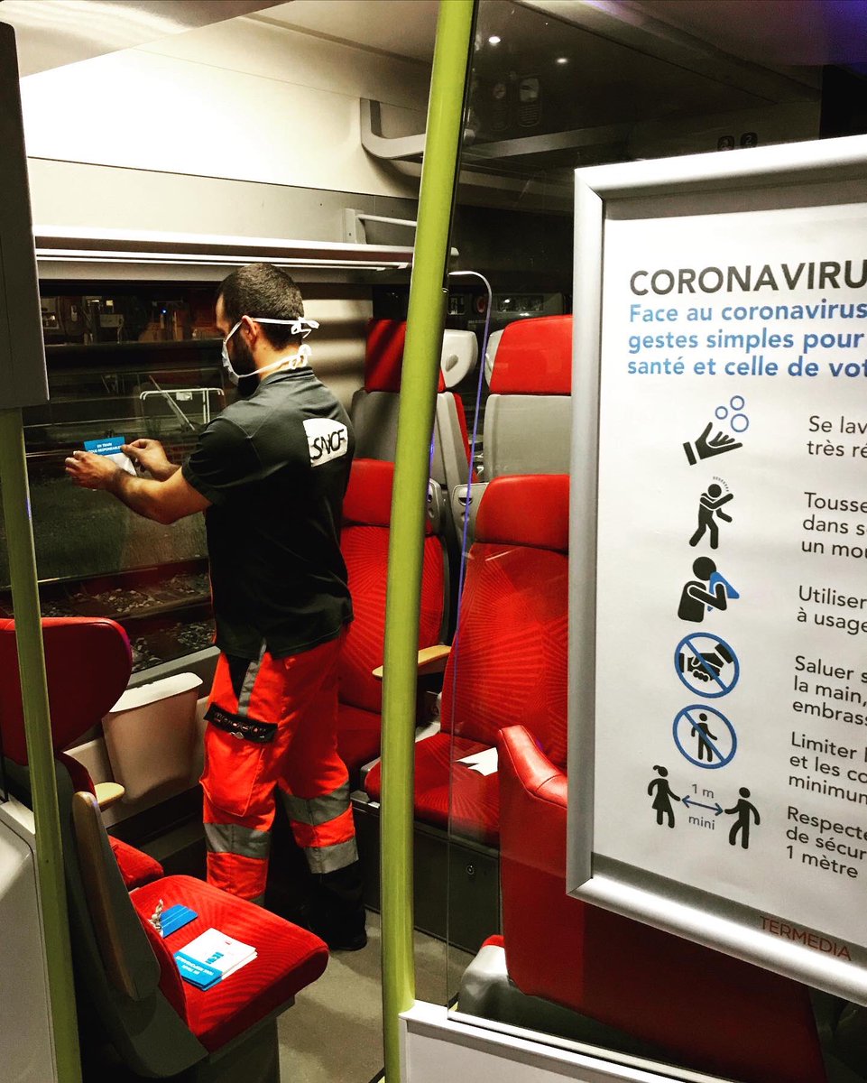 EISENMANLaurent's tweet photo. Pour assurer votre sécurité sanitaire  à partir du 11 mai, les agents du technicentre @TERPays2LaLoire @MaintenanceSNCF travaillent jour et nuit pour préparer les trains qui circulerons @paysdelaloire #EnTrainTousResponsables https://t.co/ZGWqMo5wDM