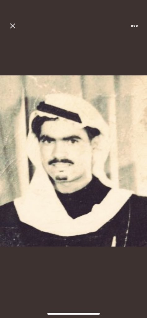 علم من اعلام قبيلتي

العم الشاعر مجنان حاوي المضياني العنزي

مليون ونعم يردفه الف كفو لراعي الطيب والشعر الجزل 🔥🔥🔥🔥