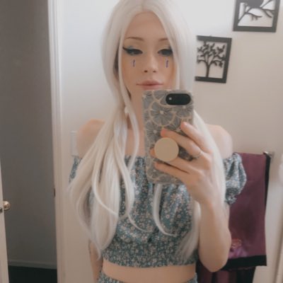 Freya Grey’s pics and videos