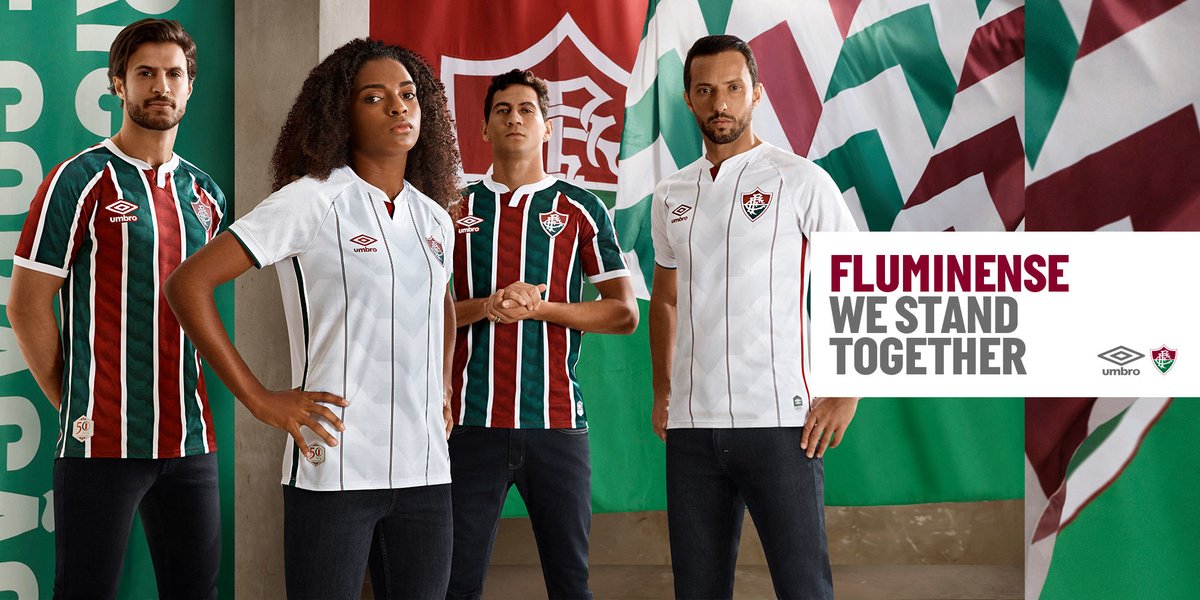 FluminenseFC's tweet image. LANSAMOS A BRABA!

A história feita em 1970. Uma homenagem aos 50 anos do nosso primeiro título nacional. Apresentamos os nossos novos uniformes, com a @UmbroBrasil, para 2020. #NovaArmaduraTricolor #WeStandTogether
