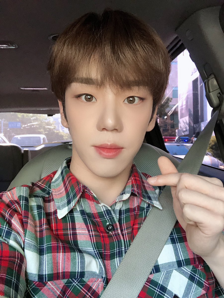 official_ACE7's tweet photo. [#에이스_김병관]
오늘도 파이팅💕
#에이스 #초이스 #나이스 https://t.co/rl6pp2XlRi