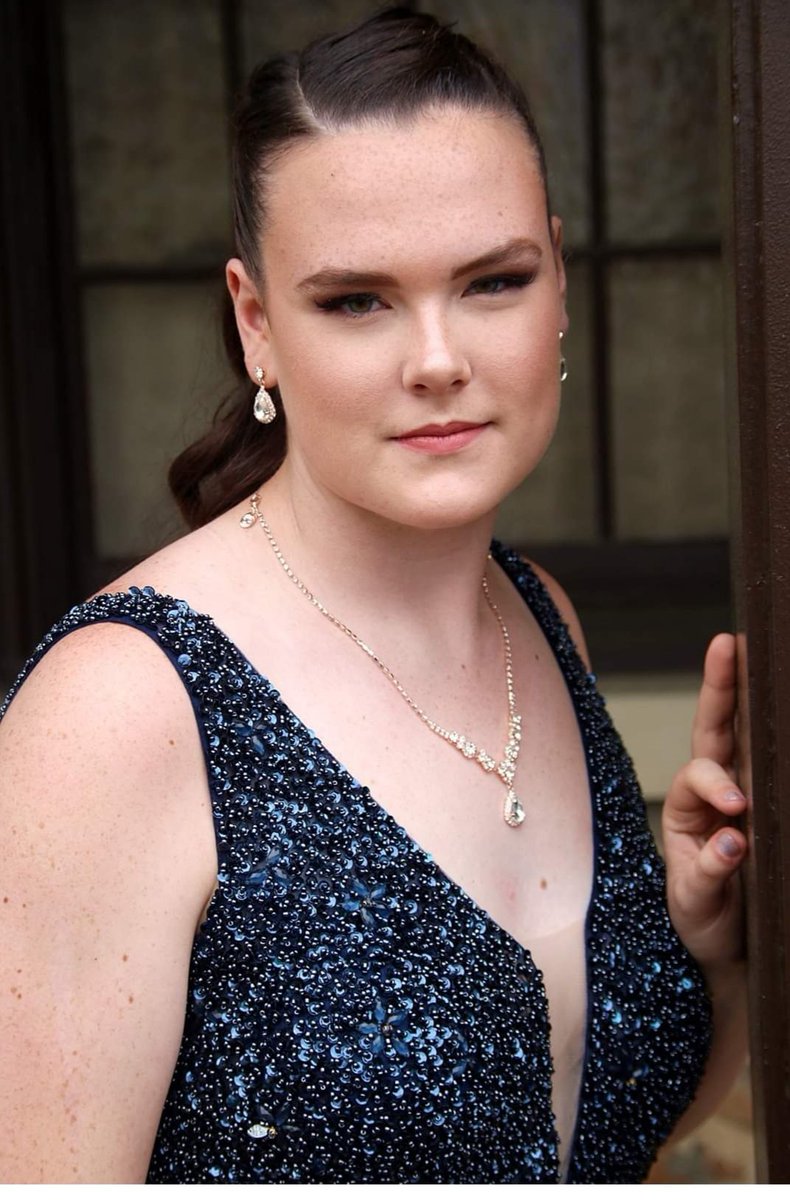 West York Class of 2020 Salitatorian is, of course, a swimmer! Congrats Elizabeth Marie Landis! Ellie set a goal her freshman year to never get a grade under a 98%. She blew that out of the water! <a href="/GoWYBulldogs/">West York Athletics</a>