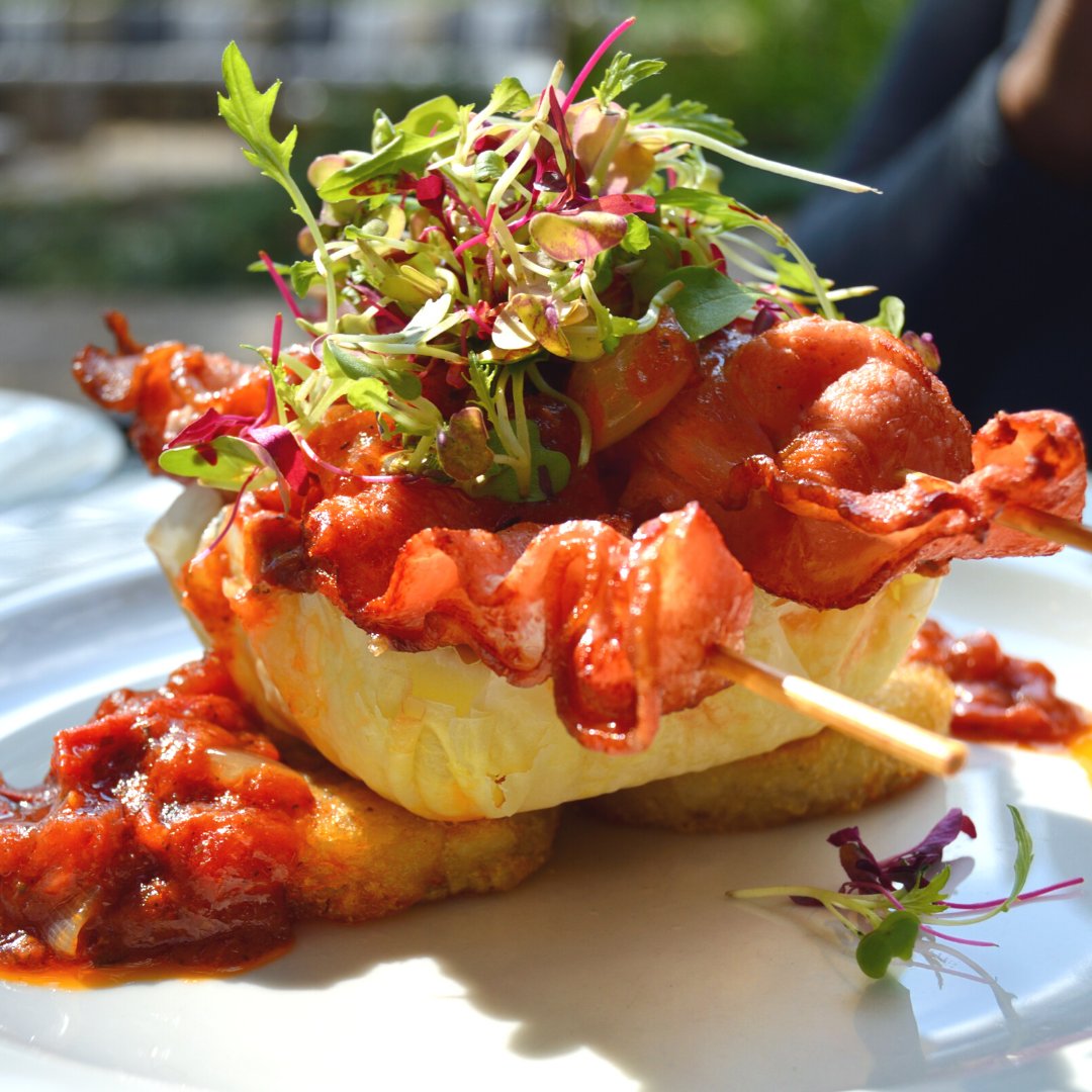 HeartSoul_Cater's tweet photo. Will you be able to resist our mouthwatering dishes?😏

#privatechef #dallasprivatechef #privatedining #personalchef #privatedinner#texascatering #weddingcaterer #weddingcatering #dallascatering #dallasweddingcaterer #texasfood #texasfoodie #dallasfoodie #dallasfood... https://t.co/hin70lO0Nx