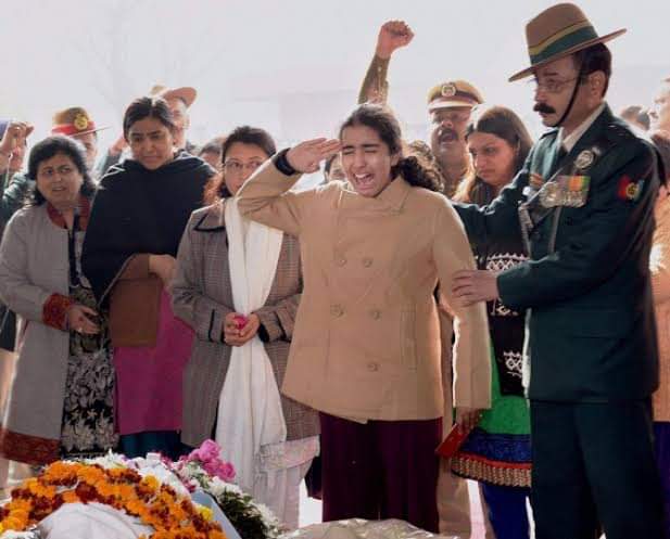 parijatpragya's tweet photo. My Pulitzer Prize nomination for 2021_22. #KashmirGetsPulitzer #pulitzerjihad #PulitzerScam
@PulitzerPrizes .
जिनकी एक आंख हो बंद , हमारी कभी ना आंख दिखी नम , ऐसे पुरस्कार का करो तिरस्कार क्युकी पहली बार भारत है तय्यार।
#KashmirIsIndia 🇮🇳 https://t.co/ONIMdu5jPf